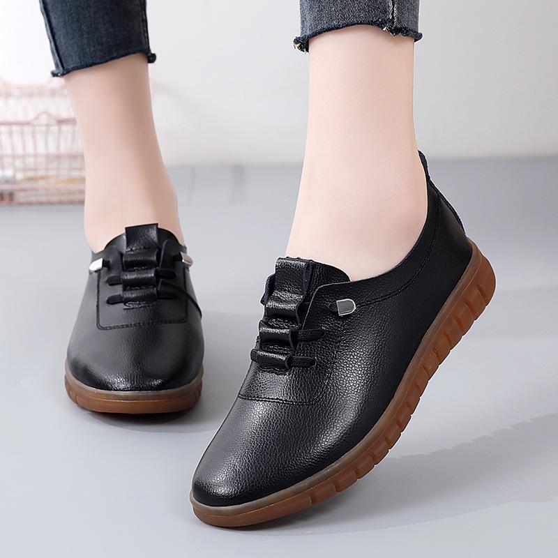 New Spring and Autumn Small White Shoes for Girls' Leather Middle-aged Soft Sole Single Shoes Mother's Shoes Non-slip Casual Women's Leather Shoes