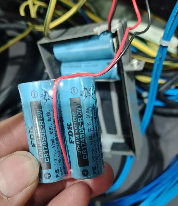 OKUMA FDK CR17450E-R-2-CH5 6V E5503-702-003 Lithium Battery