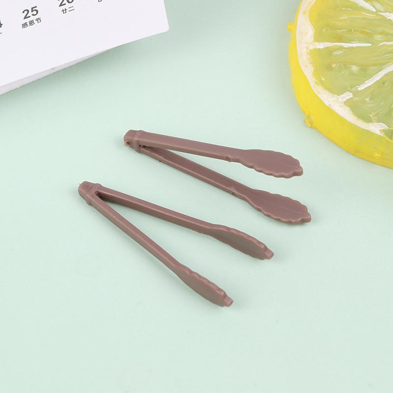 2Pcs Dollhouse Mini Cake Dessert Bread Clip Tweezers Food Clip Bread Tongs Model Tableware Cookware Kitchen Utensils Tools Toys