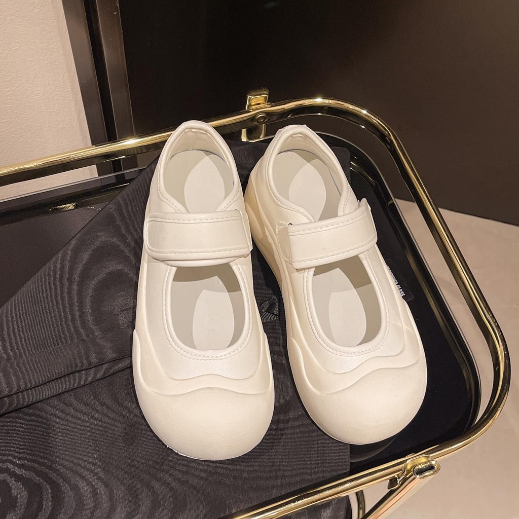 Platform bread women's shoes spring 2025 fashion versatile white shoes design sense Velcro single shoes breathable increase
