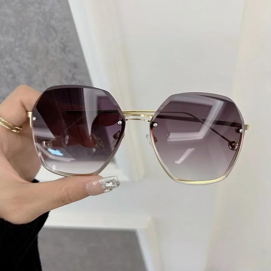 Personality Square Sunglasses Women Men Rimless Sun Glasses Female Male Designer Brand Classic Travel Outdoor