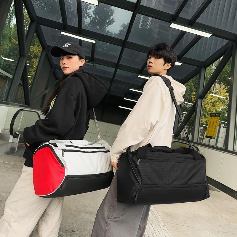Trendy new yoga gym bag streetwear fashion unisex commuter travel bag designer handbag crossbody bag