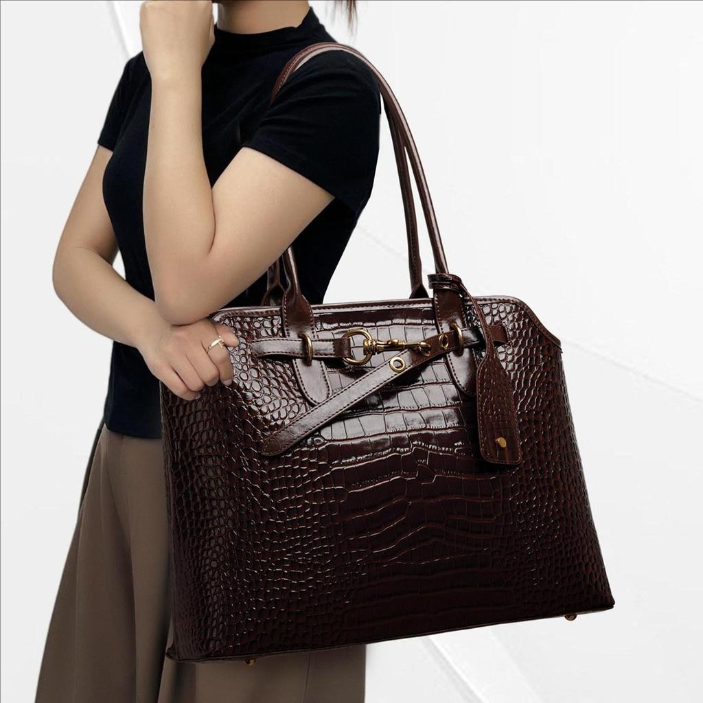 Elegant Brown Croco-Embossed Cowhide Tote Bag – Spacious & Stylish for Travel and Daily Use