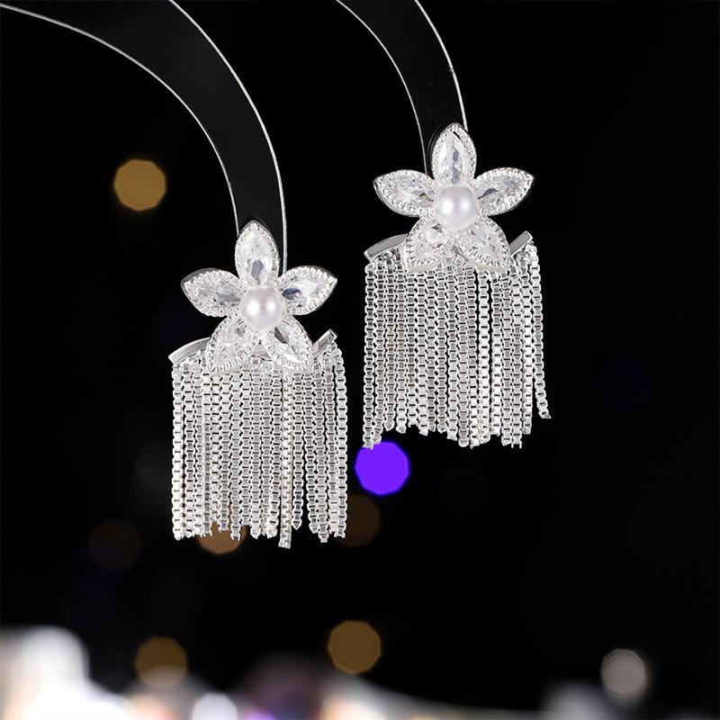 

Серьги класса «люкс», серьги с цветочной бахромой, серьги-иглы в стиле принцессы из легкого серебра 925 пробы с цирконами и жемчугом. серебряный