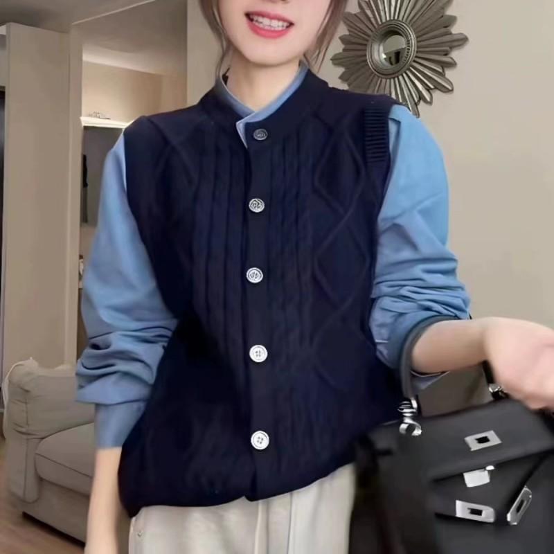 

Fake two-piece contrasting sweater women s new autumn and winter design sense loose and thin knitted cardigan top average size темно-синий