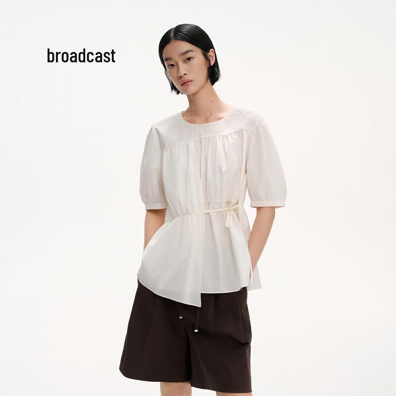 

Broadcast Women s Cinch-Waist Short Sleeve Blouse S