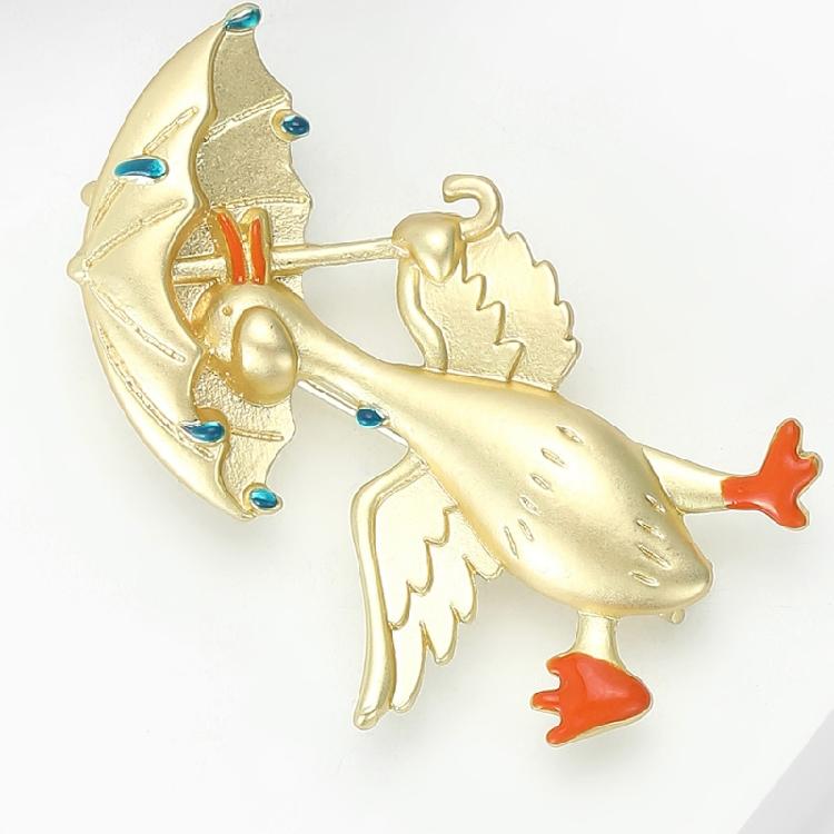 Lovely Duck Pin Sturdy Alloy Brooch For Girls Teens Fashion Lovers