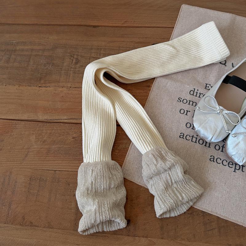 

Girls Fashion Stacked Leggings with Socks - 2025 New Arrival Pantyhose, Solid Color, Atmosphere Style. M: 95-110cm грязно-белый