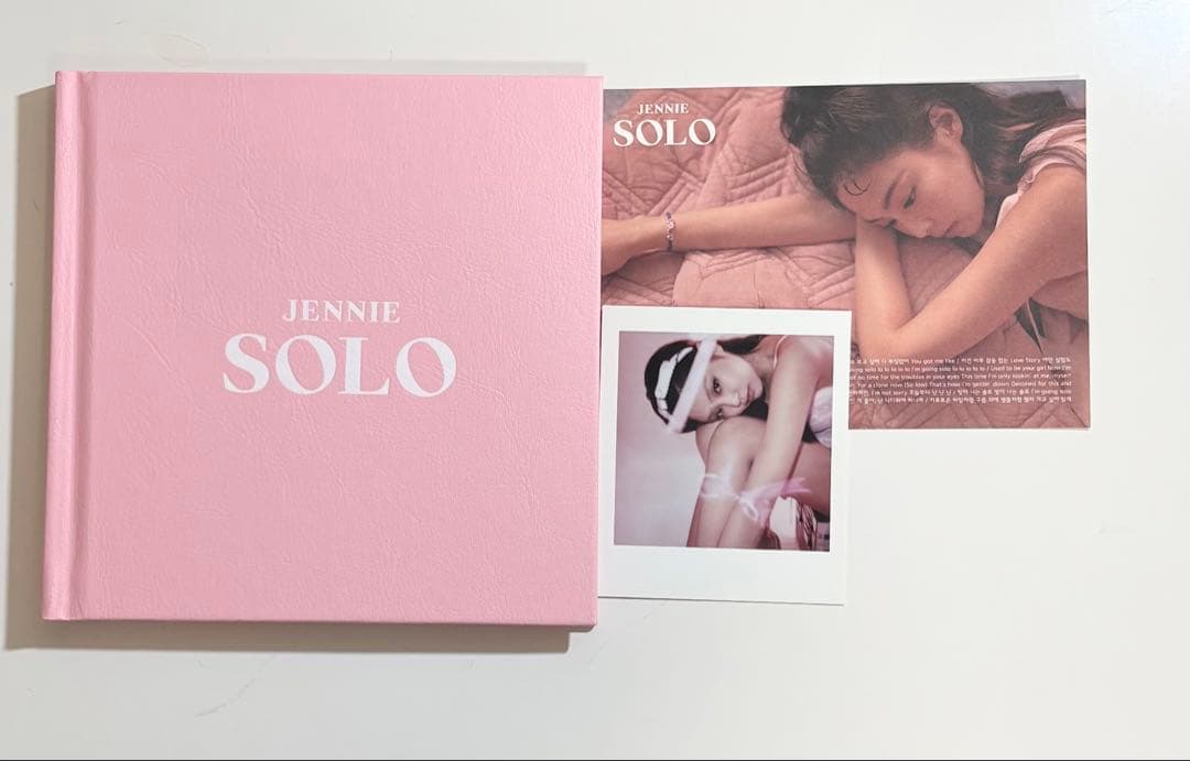 

[USED] JENNIE SOLO Album with Instax Photo Card