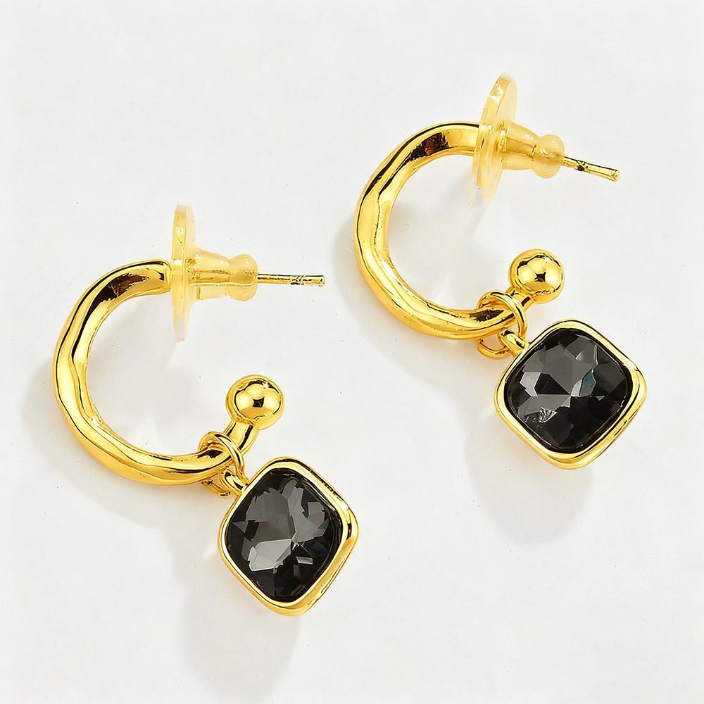 Geometric Crystal Jewelry Set For Women With Silver Copper Finish For Stylish Gift Giving