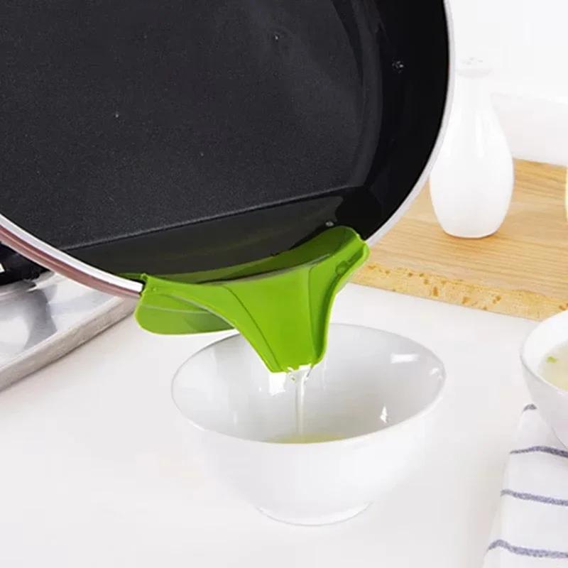 Anti-lek Siliconen Soepschenker Trechter Pan Pot Pannen Schalen Makkelijk Schenktuit Keukenaccessoire voor Kookolie, Azijn, Jus, Vloeistof