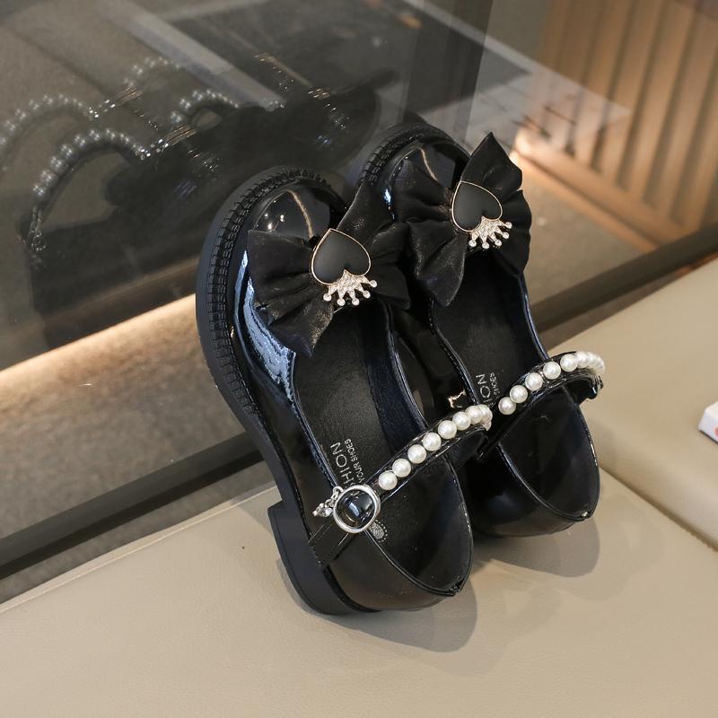 Sweet Children Princess Shoes 2024 Elegant Love Crown Bowknot Kids Leather Shoe Fashion Chic Girls Pearl Single Shoes Mary Janes
