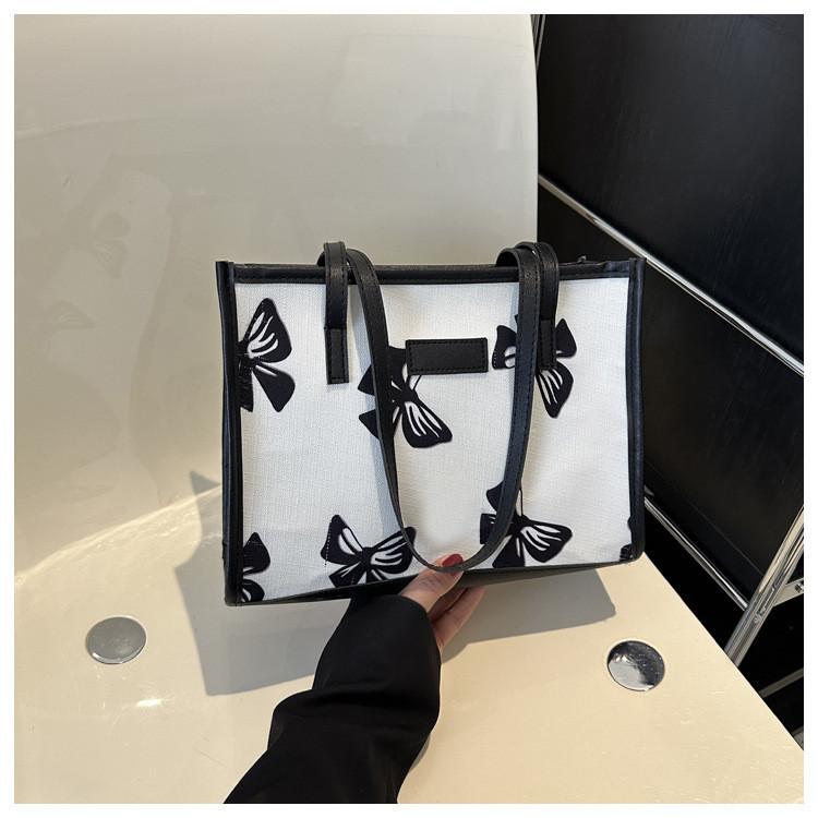 Stylish Simple Flower Pattern Square Bag Women's Casual Texture Shoulder Bag