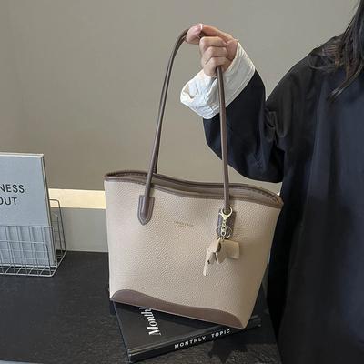 Large Capacity Women's Bag  Versatile Tote  Casual Shoulder Bag  Popular  for Autumn and Winter  New