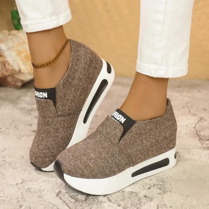 Fashion Women's Shoes 2025 Hot Sale Slip On Women's Vulcanize Shoes Fashion Plus Size High Quality Round Toe Comfortable Casual Shoes