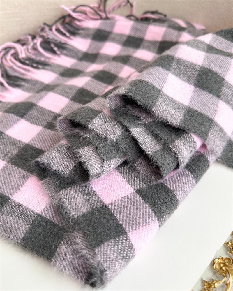 Stilvoller koreanischer Karoschal mit Kaschmirgefühl - Damen Quastenschal für Herbst & Winter