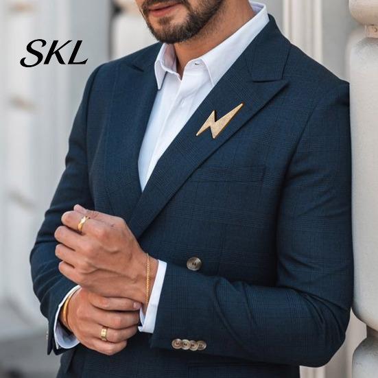 Cast Alloy Brooch Three-dimensional Brooch, Geometric Lines Lapel Pin, Men Suit Accessory with Safety Pin Base, Electroplated Fashion Accessories