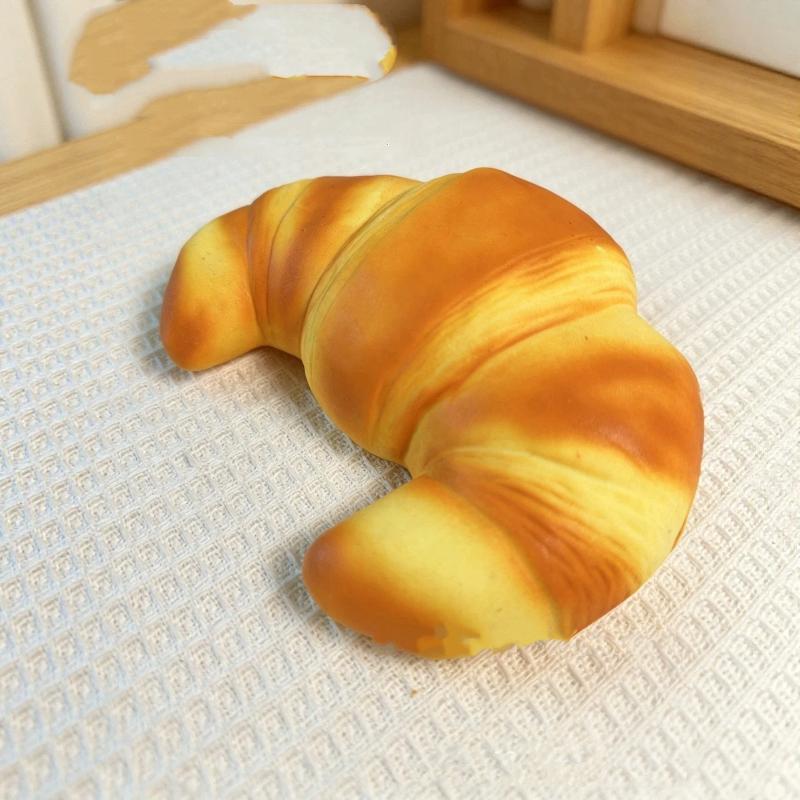 Croissant Squeeze Toy Slow Rising Sticky Stress Relief Toy Super Soft Food Creative Simulation Bread Anti-Anxiety Gifts