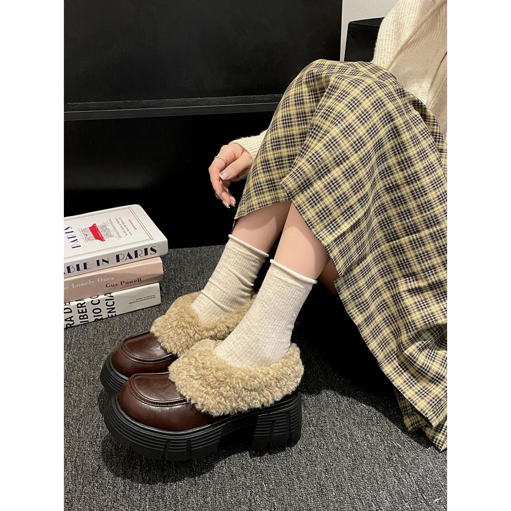 Black British style thick heel thick sole fluffy small leather shoes 2025 autumn and winter warm non-slip velvet cotton shoes