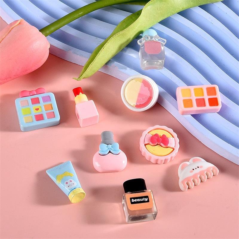 2PCS/Bag Dollhouse Toy Miniature Simulation Cosmetic Lipstick Eye Shadow Perfume Doll House Makeup Scene Accessory DIY Materials