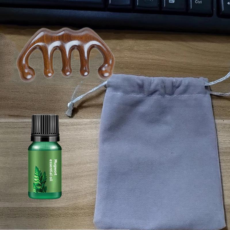 One Piece Gold Sandalwood Five-Tooth Massage Comb for Head and Meridian Stimulation.