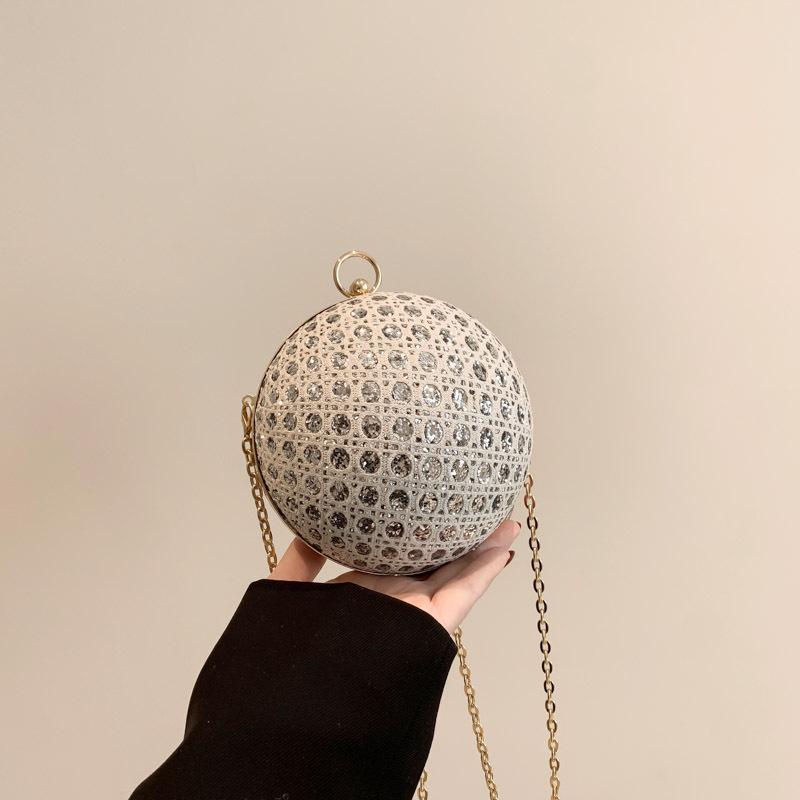 

Женская модная маленькая сумка для интернет-знаменитостей, женская сумка на цепочке с замком, новая весна 2025 года, универсальная сумка-мессенджер, маленькая круглая сумка серебряный