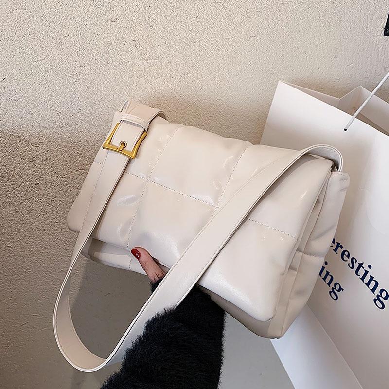 IELGY Korean style fashion simple diagonal bag small square bag