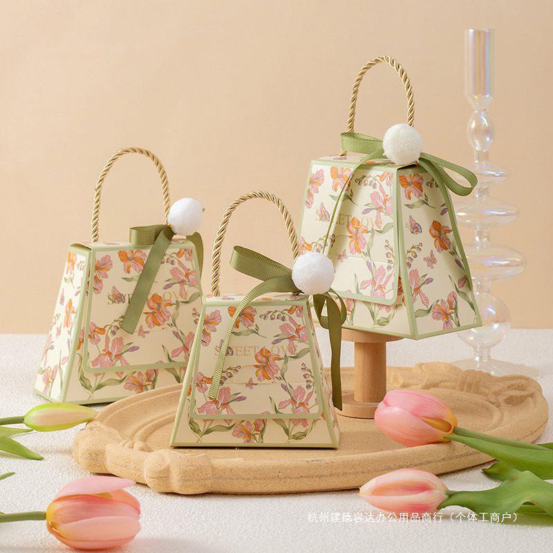 2024 Wedding Candy Gift Box: Elegant Handbag-Style Engagement Packaging