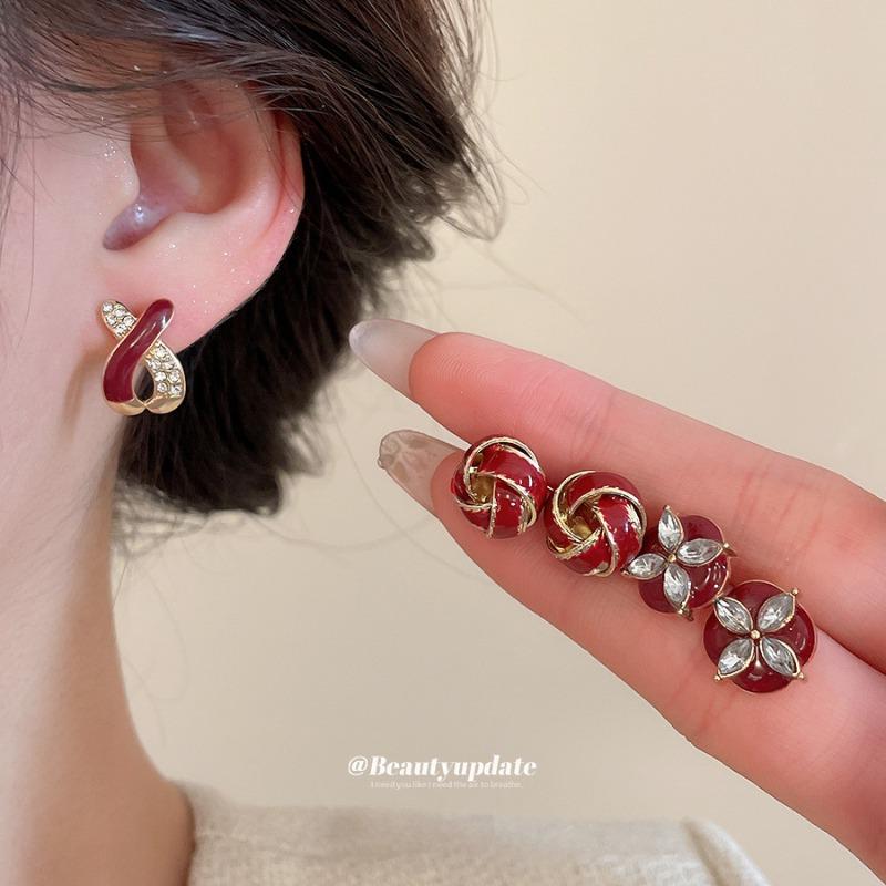 Silver Needle Diamond Drip Oil Round Stud Earrings Set New Year's Red Retro Niche Earrings Light Luxury Premium Earrings Women