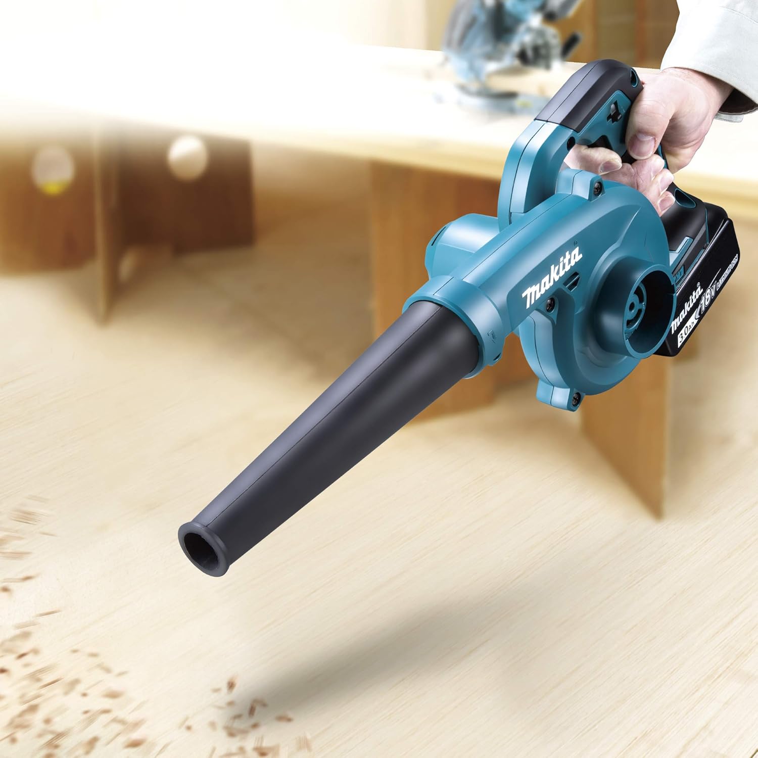 

Акумуляторна повітродувка Makita UB185DZ, 18 В, акумулятор та зарядний пристрій продаються окремо