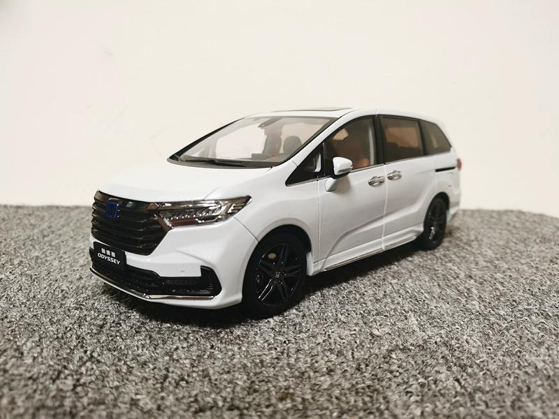 Honda Odyssey Mixed Version Of The Original Guangqi Honda Odyssey Car Model 2022 1:18 Car Model