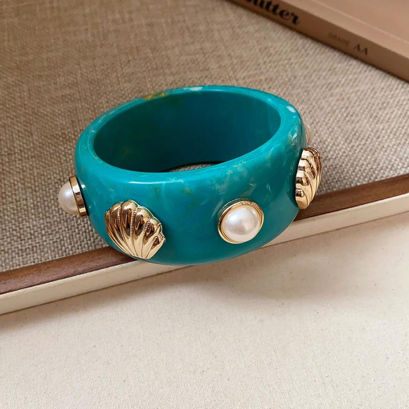 Pearl & Seashell Embedded Cuff Bangles - Ocean Theme Boho Resin Bracelet Trendy Stackable Bracelets for Women