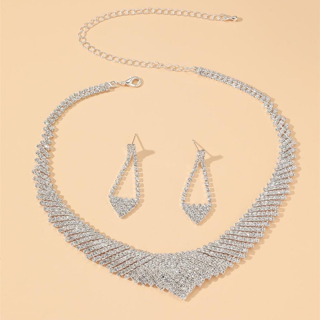 Minimalist Rhinestone Wedding Jewelry Set: European & American Style Necklace and Earrings for Brides