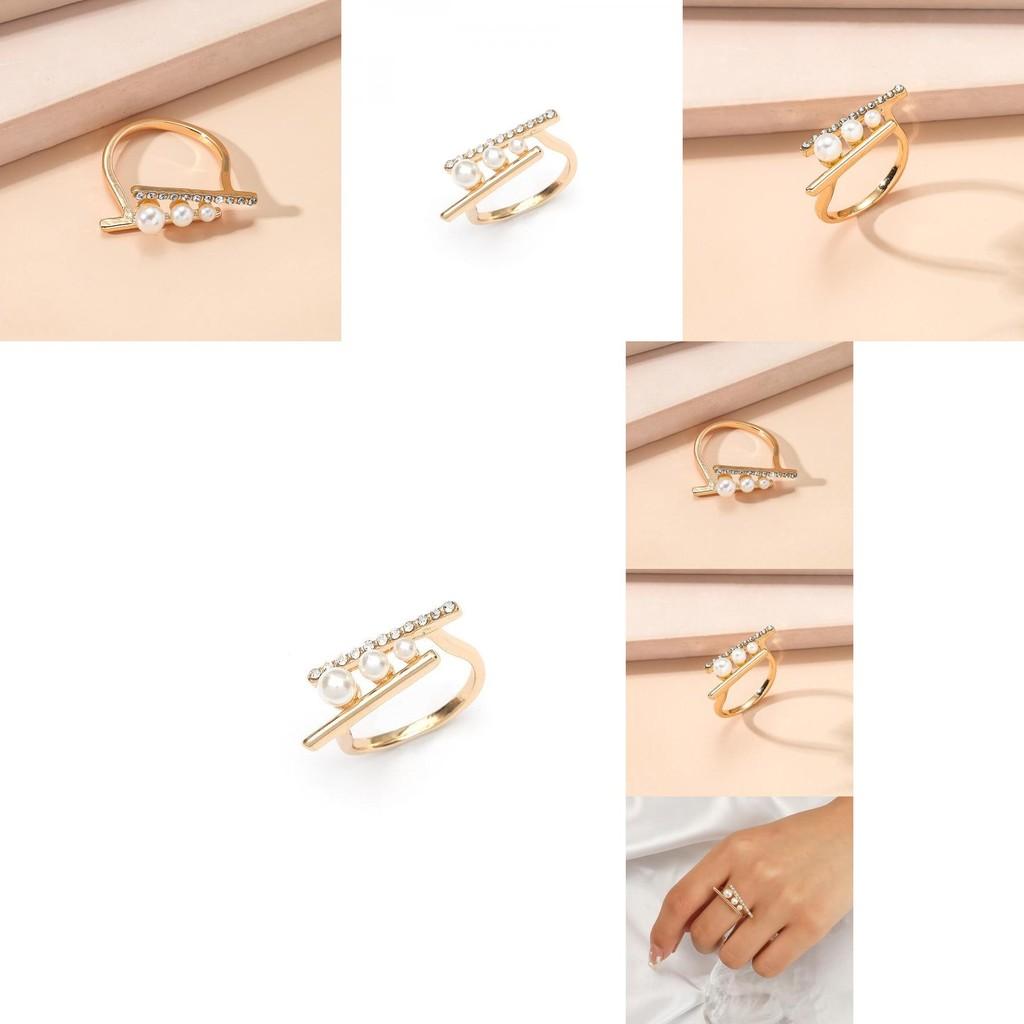 Chic Korean Style White Pearl Adjustable Ring With Exquisite Diamond Accents For Fashion Lovers