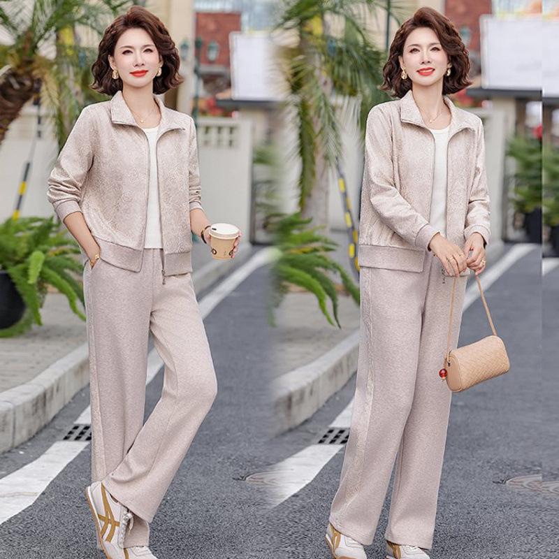 Elegant Spring Sports Suit: Women's Casual Jacket & Top Set for Middle-aged and Older Ladies 2026
