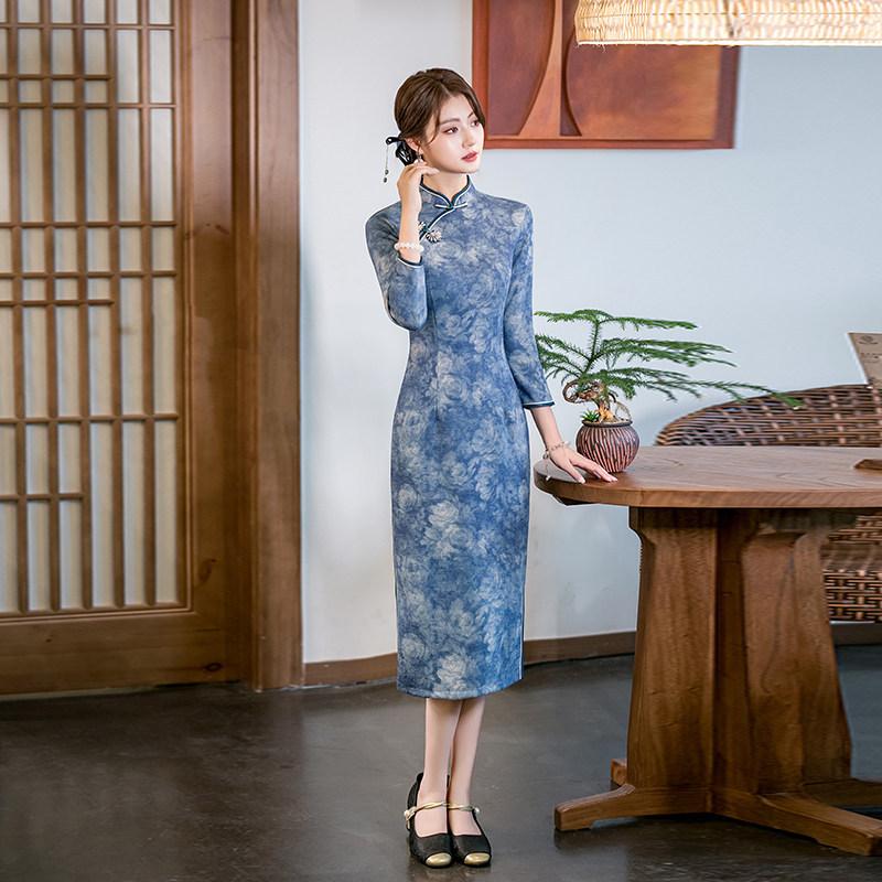 Blue National Style New Chinese Suzhou Long-sleeved Autumn Improved Cheongsam 1011 New Women's High-end Spring and Autumn Mother Outfit