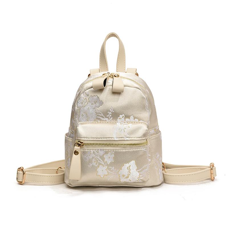Retro Backpack Women's 2025 New Fashion and Leisure Niche Design Korean Version of Street Trend Going Out Travel Backpack