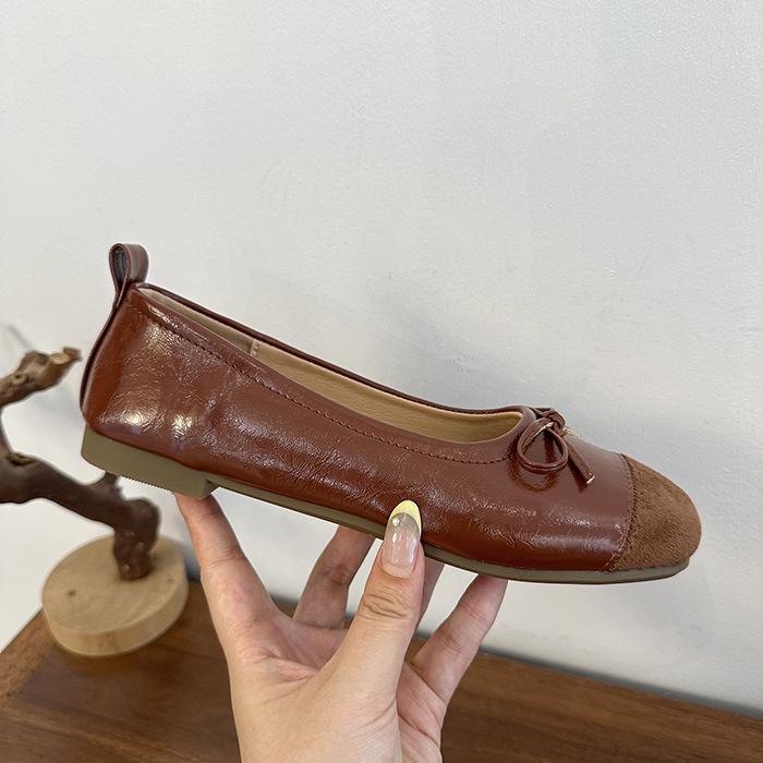 Beige high-end British style flat-bottomed ballet women's shoes 2025 new summer skirt versatile Mary Jane single shoes