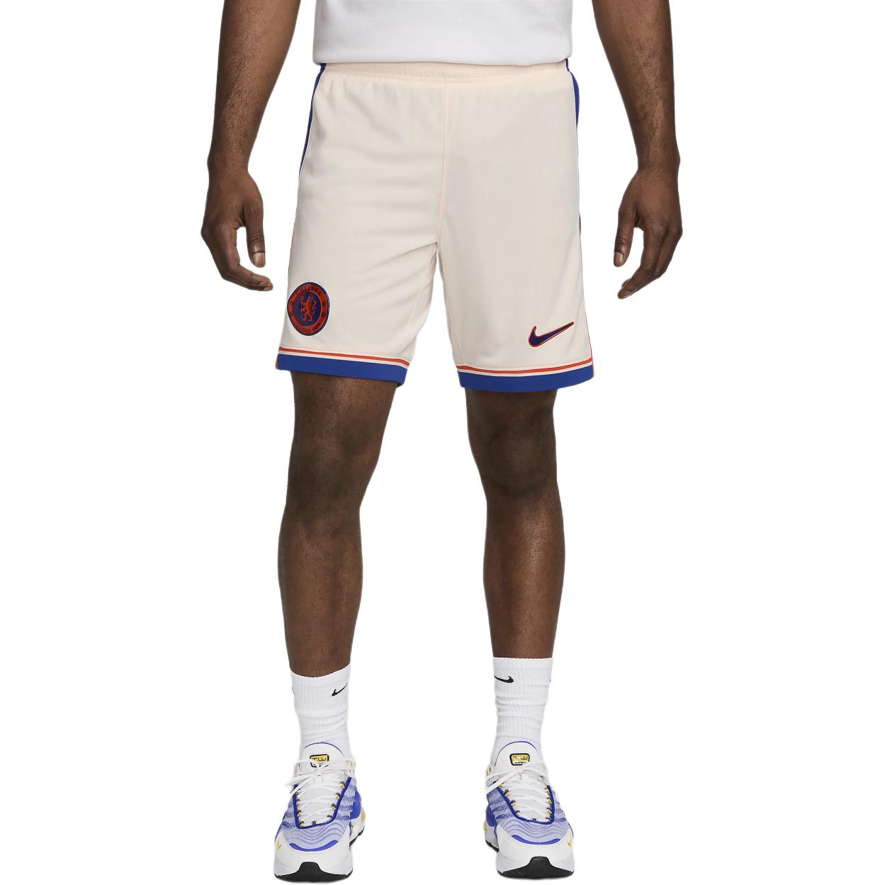 

Nike Футбольные брюки Chelsea FC Dri-Fit 2024/25 Stadium Away мягкие, удобные, влагоотводящие, мужские, низ Guava-Ice FN8867-838 S