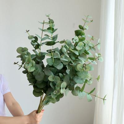 Decorațiuni pentru casă – Flori decorative şi coroane de flori