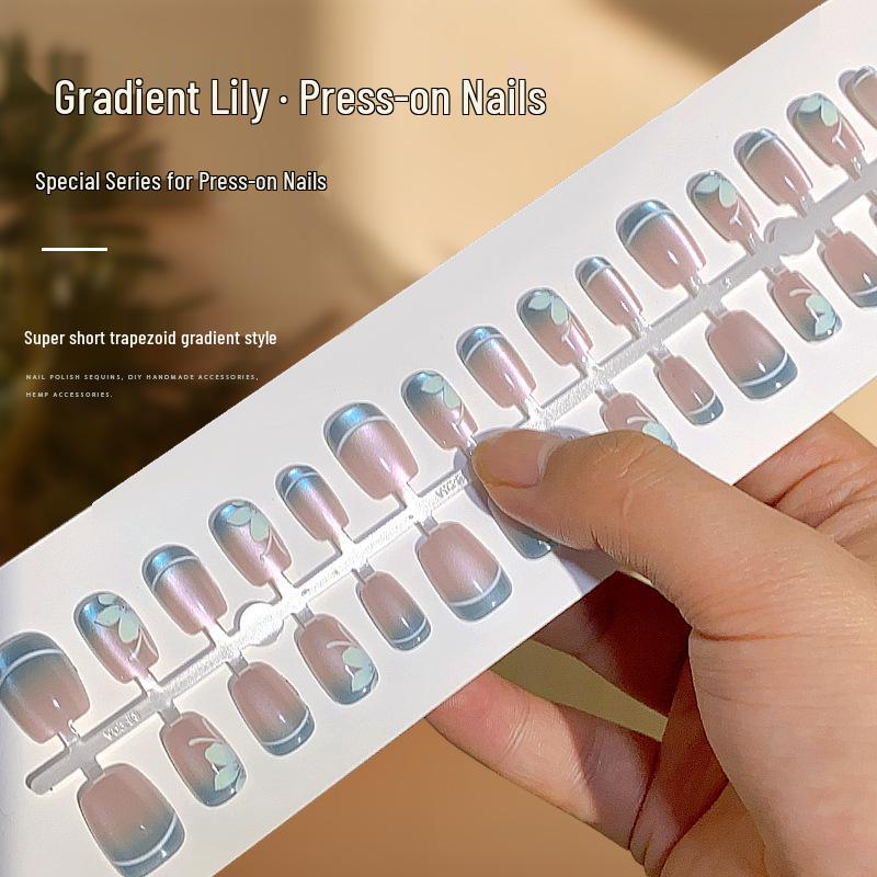 2024 French Gradient Cat Eye Nails: Removable Short Lily False Nail Patches