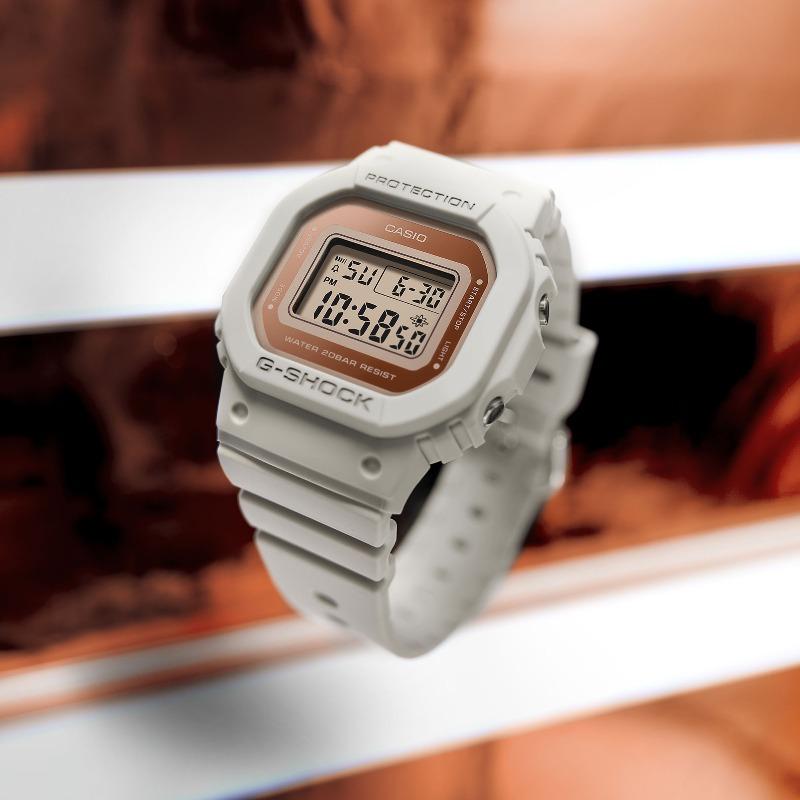 Casio G-SHOCK Men's Resin 200M Water Resistant Shock Resistant Alarm Quartz Watch GMD-S5600-8