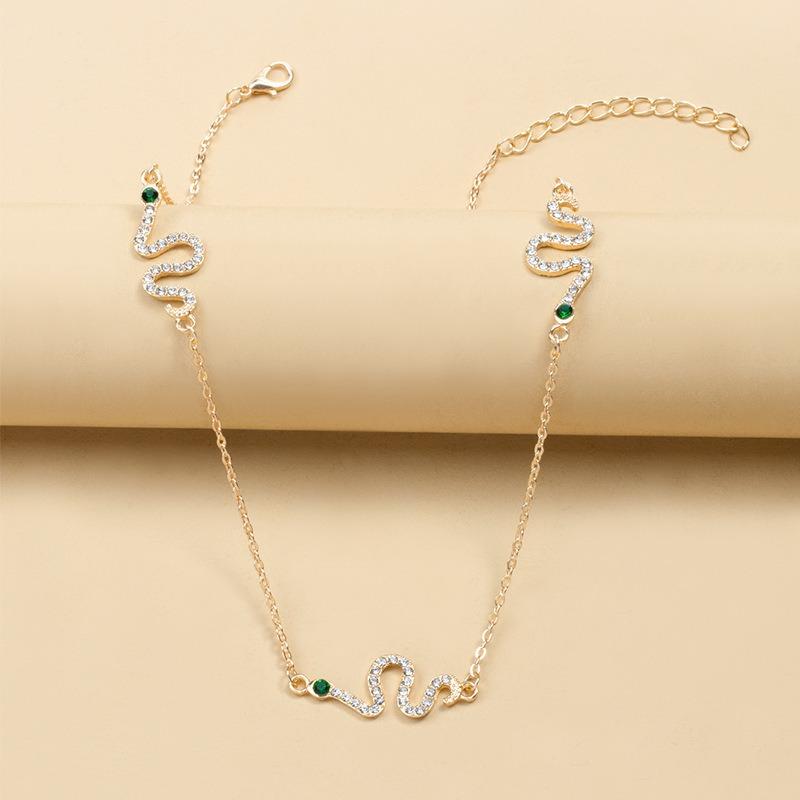 Wish new products full of diamond snake necklaces, celebrity banquet jewelry sets, fashionable and personalized collarbone chains for women