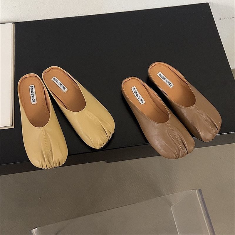 Lazy people pedal a bag head and half slippers for women to wear 2025 spring and summer new flat-bottomed soft leather Muller shoes cool slippers