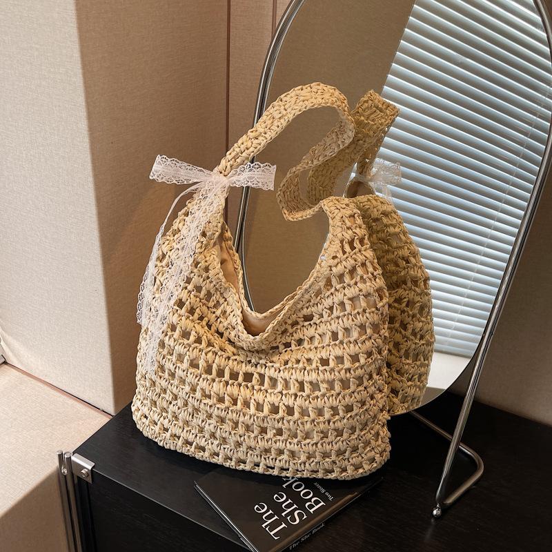Large Capacity Woven Bag Women's New Seaside Vacation Straw Bag Versatile Commuter Shoulder Tote Bag