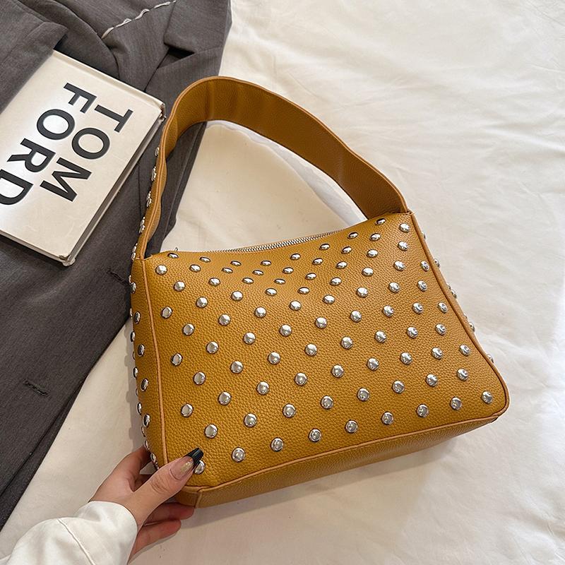 Fashion Sling Handbags Shopper Bag Rivets Design Hobo Shoulder Bags 2024 Black Punk Style Underarm Shoulder Handbag And Purse