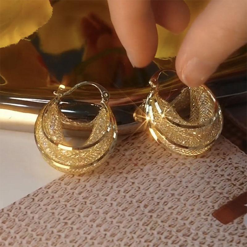 

Full Score for Camera Sense, Stunning Appearance, New Style of Elegant and Socialite Style, Gold Wire Wrapped Mesh Versatile Earrings