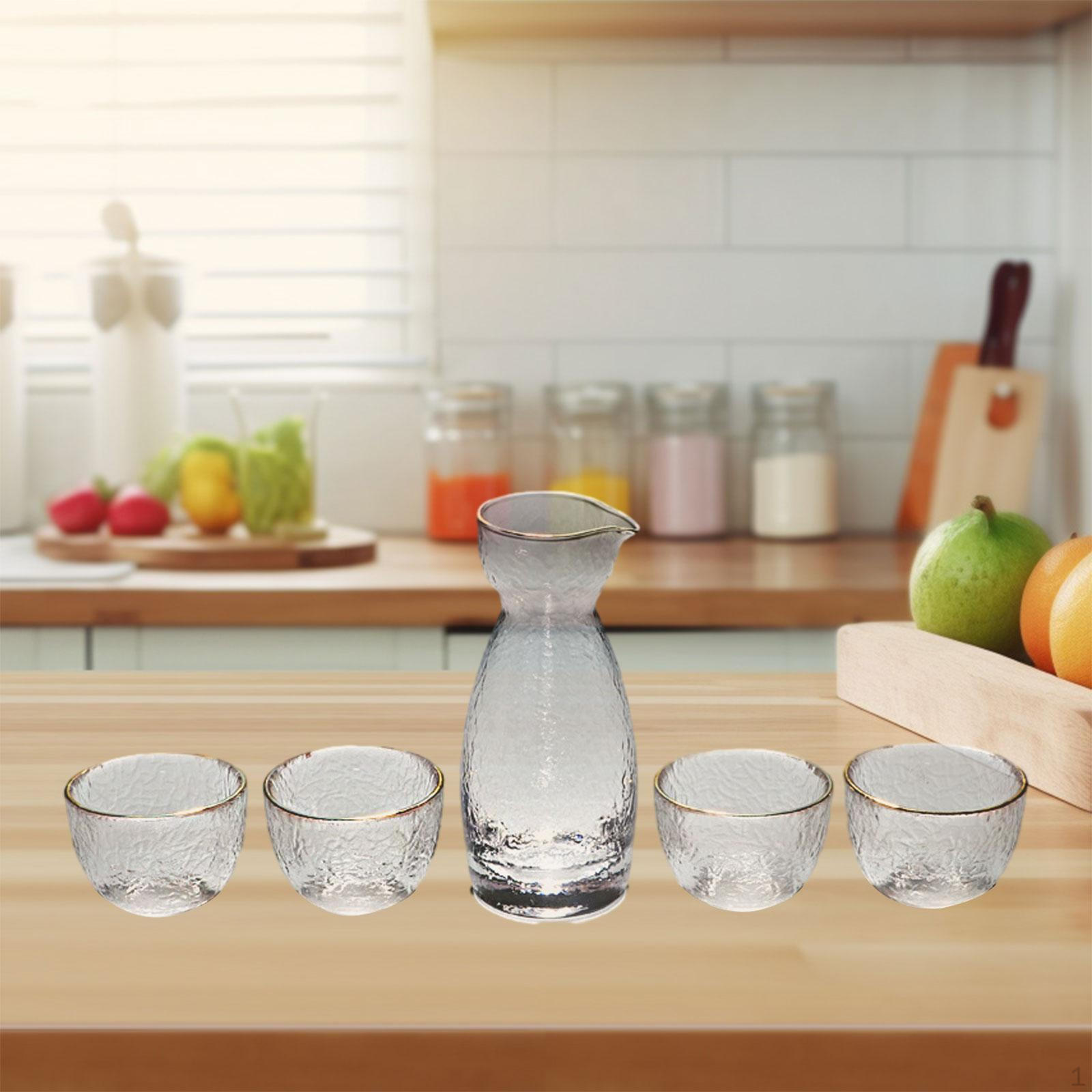 

Набор для японского сакэ с 1 бутылкой и 4 чашками для праздников Style B