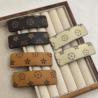 Luxury Vintage Floral Leather Hairpin: Korean Retro Print Clip for Women