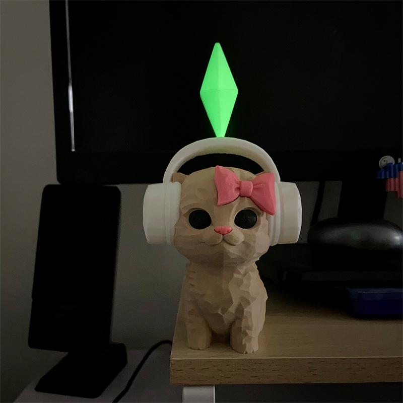 3D Printed Cat Figurine With Headphones & Plumbob Decor-Cute Geometric Kitten Statue,Home Desk Decor,Kawaii Room Accents Gift